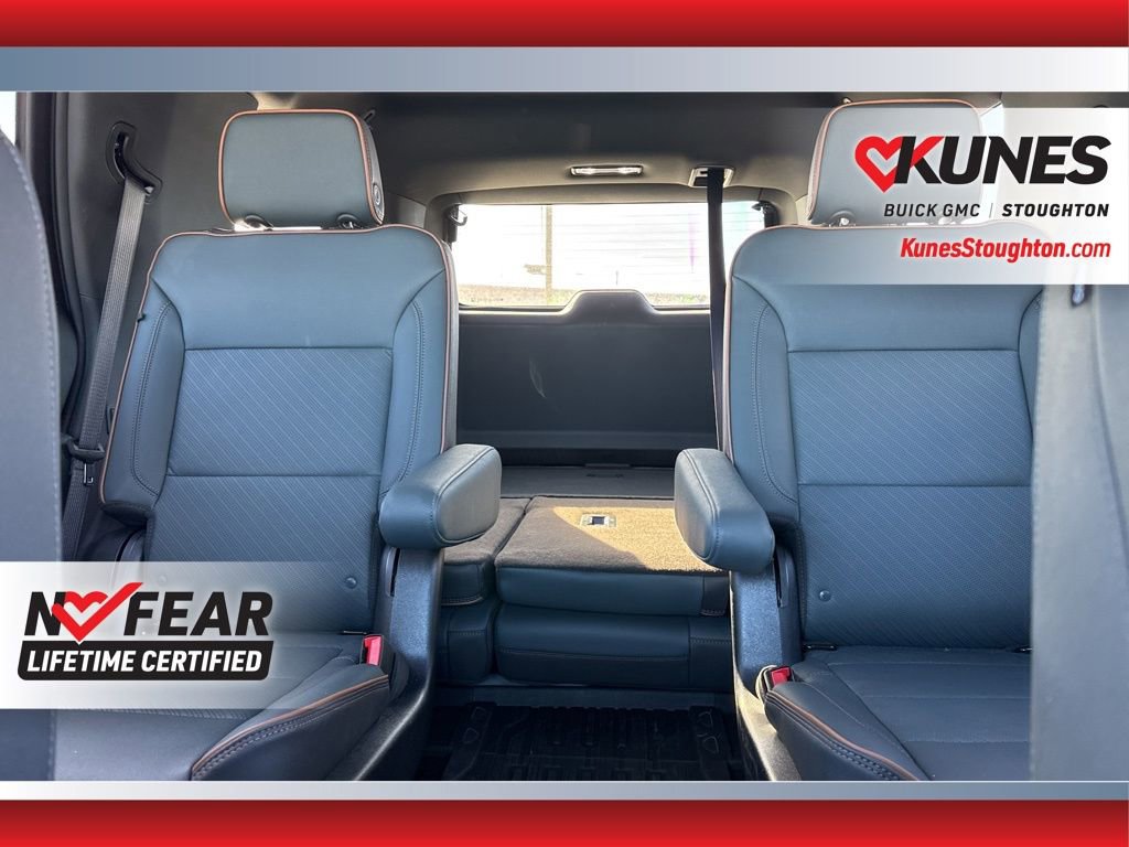 Used 2025 GMC Yukon AT4 w/ AT4 Premium Package image 25