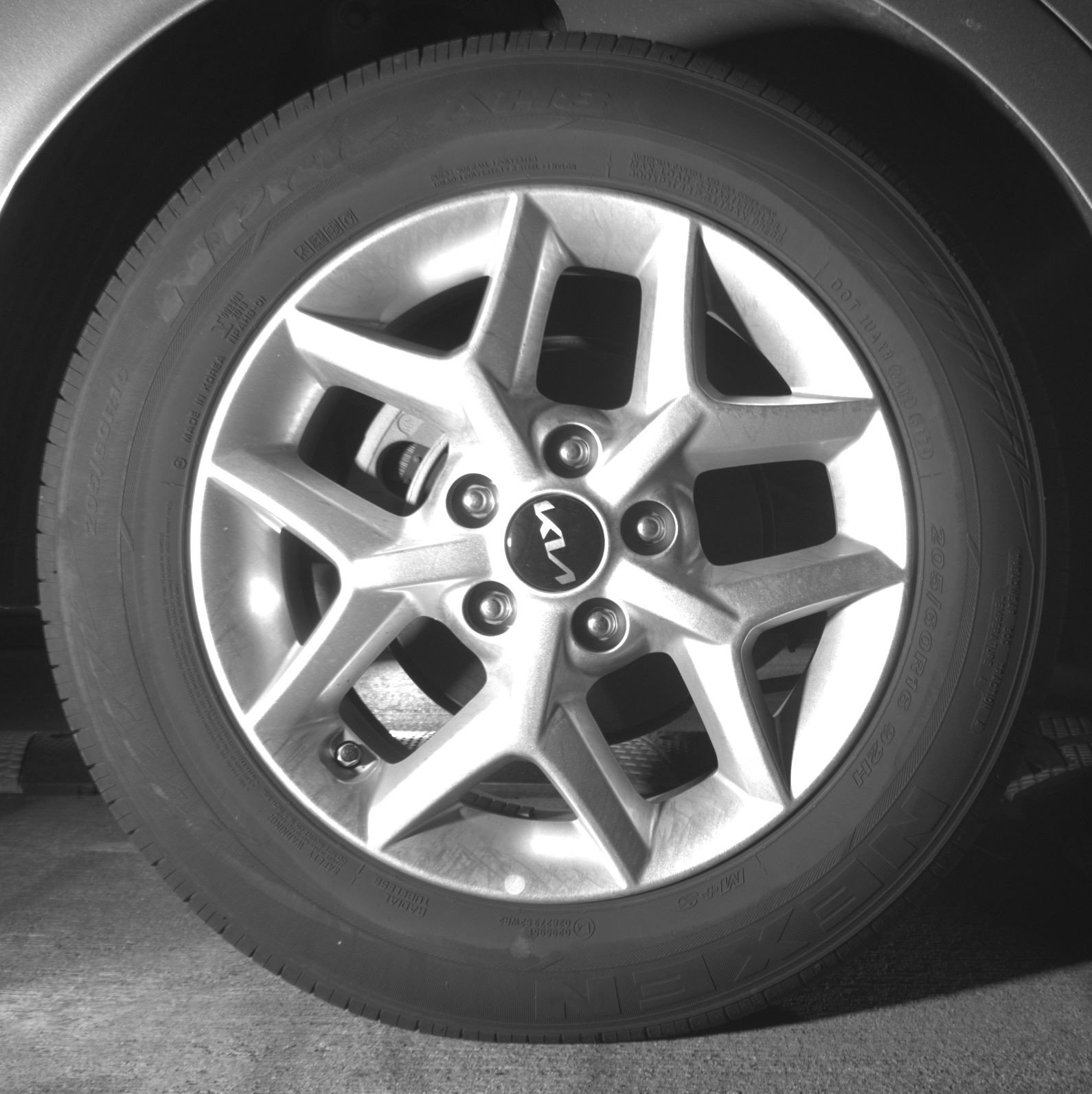 Used 2025 Kia Soul LX w/ LX Technology Package FWD image 15
