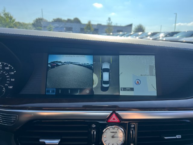 Used 2018 Genesis G90 3.3T Premium AWD/4WD image 26