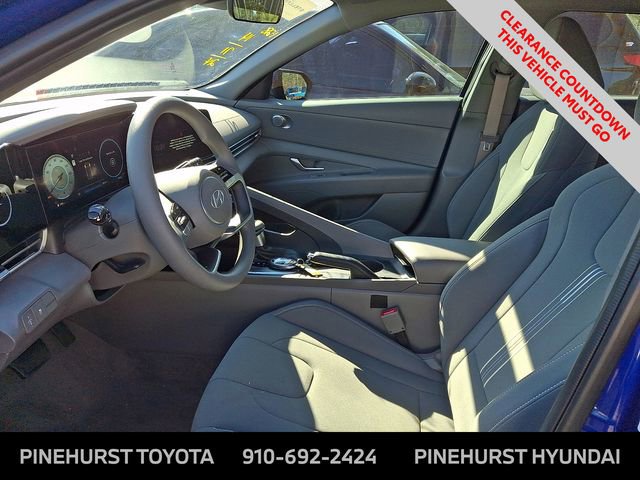 Used 2024 Hyundai Elantra SEL image 12