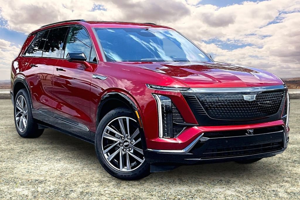 Used 2026 Cadillac Vistiq Luxury w/ LPO, Floor Liner Package