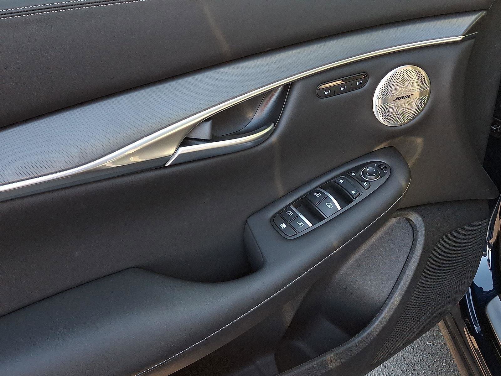 Used 2024 INFINITI QX50 Luxe w/ Accent Package image 12