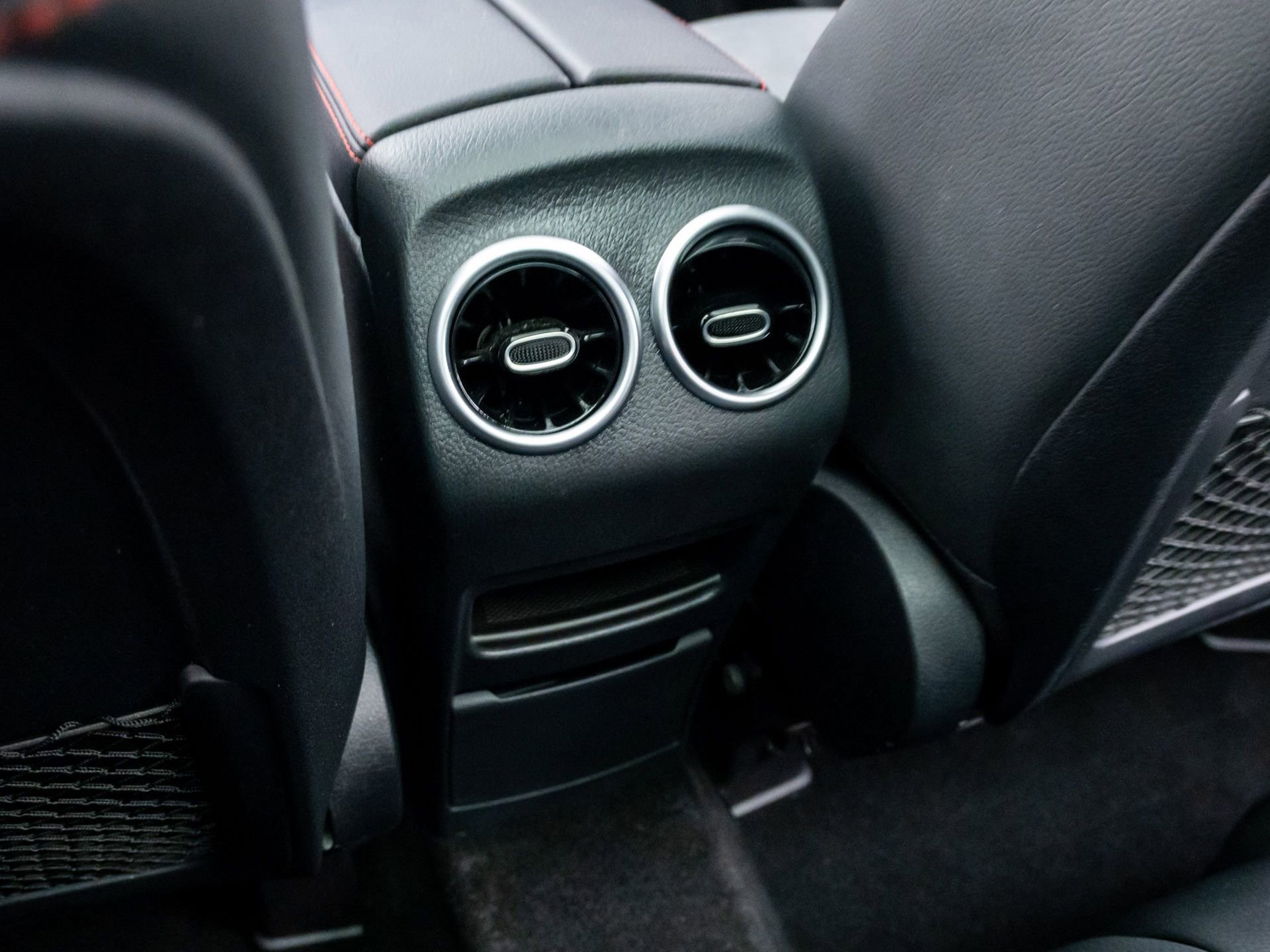 Used 2022 Mercedes-Benz GLB 250 4MATIC image 20