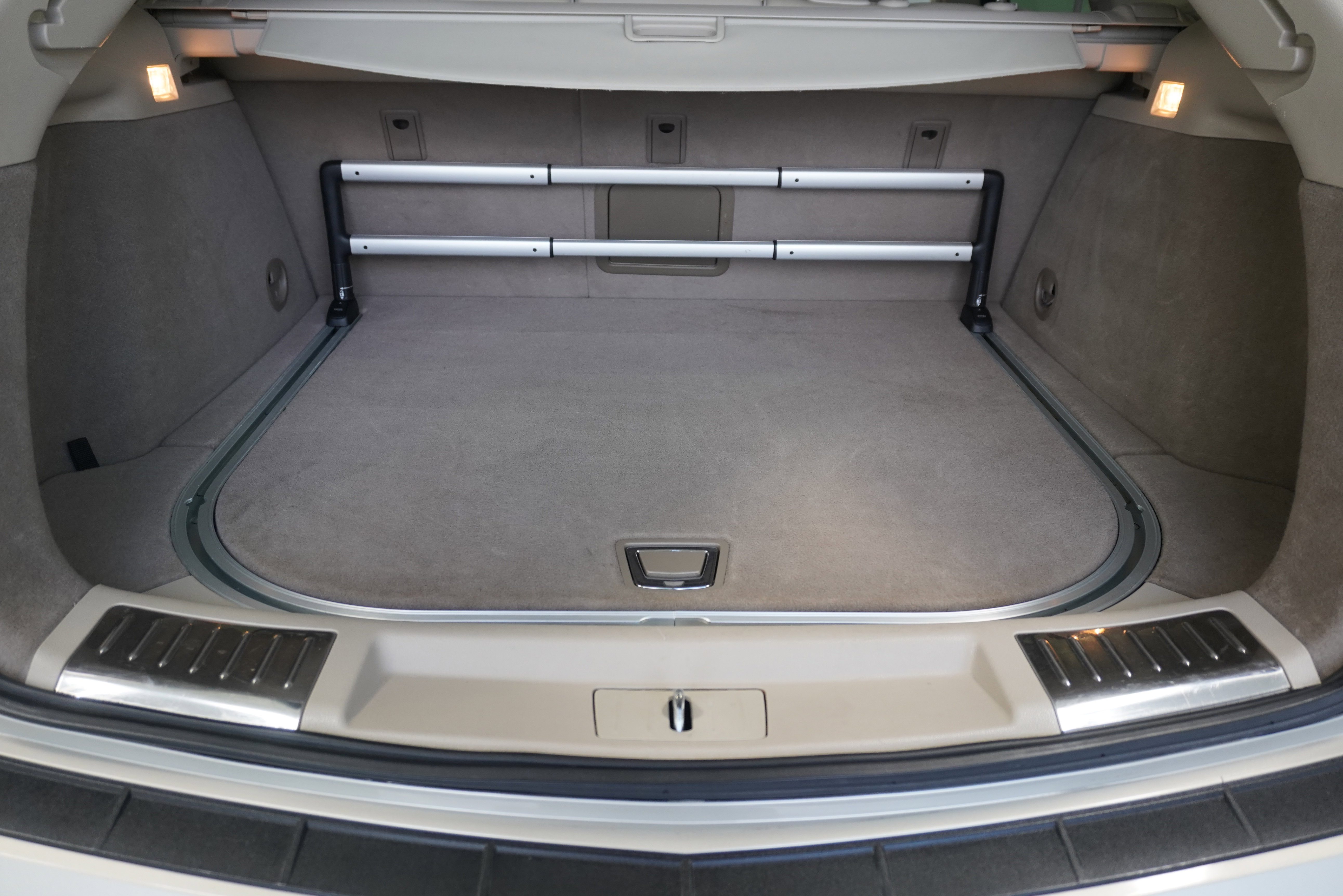 Used 2014 Cadillac SRX Premium image 29