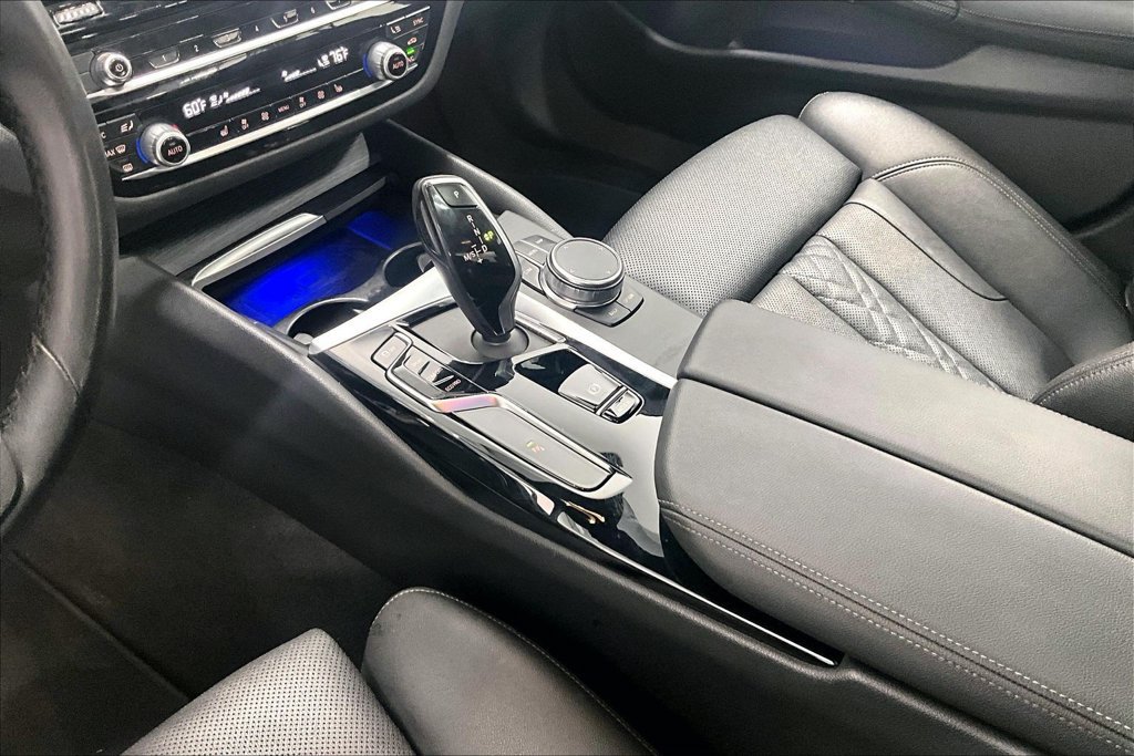 Used 2023 BMW 530i xDrive AWD/4WD image 14