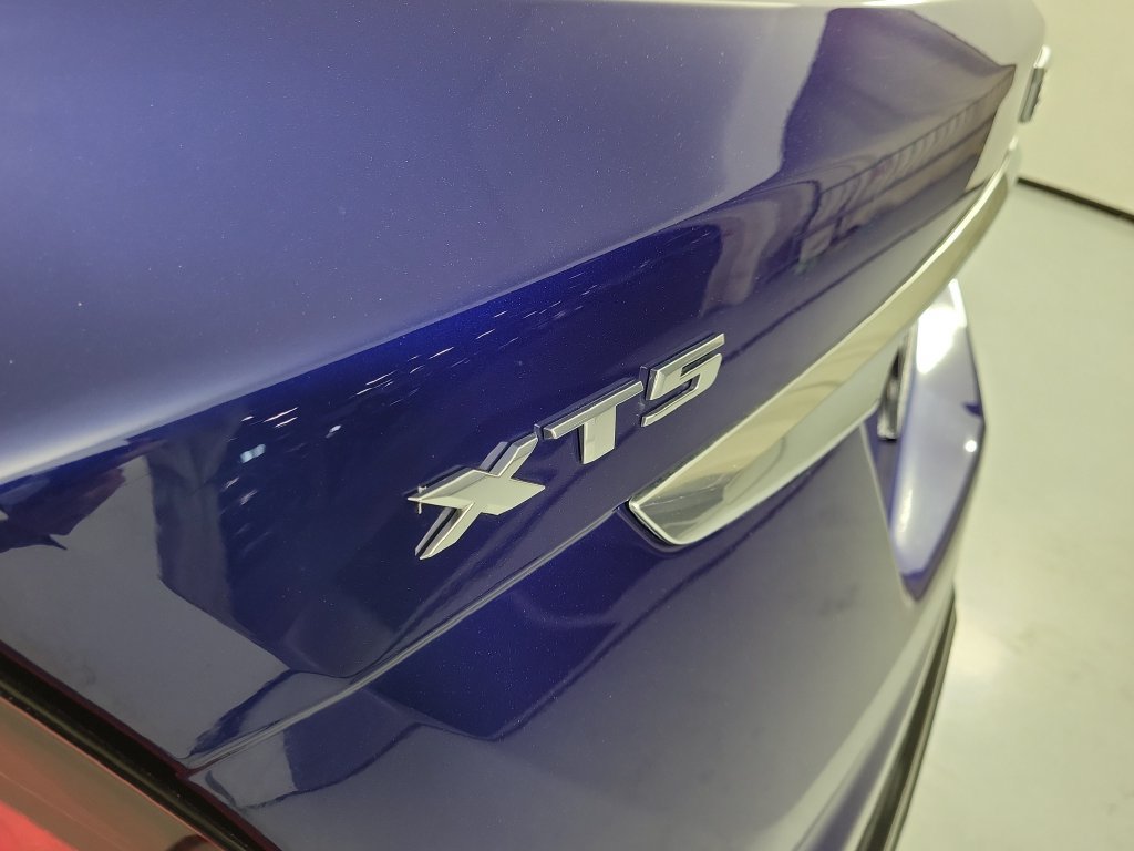 Certified 2023 Cadillac XT5 Luxury FWD image 7