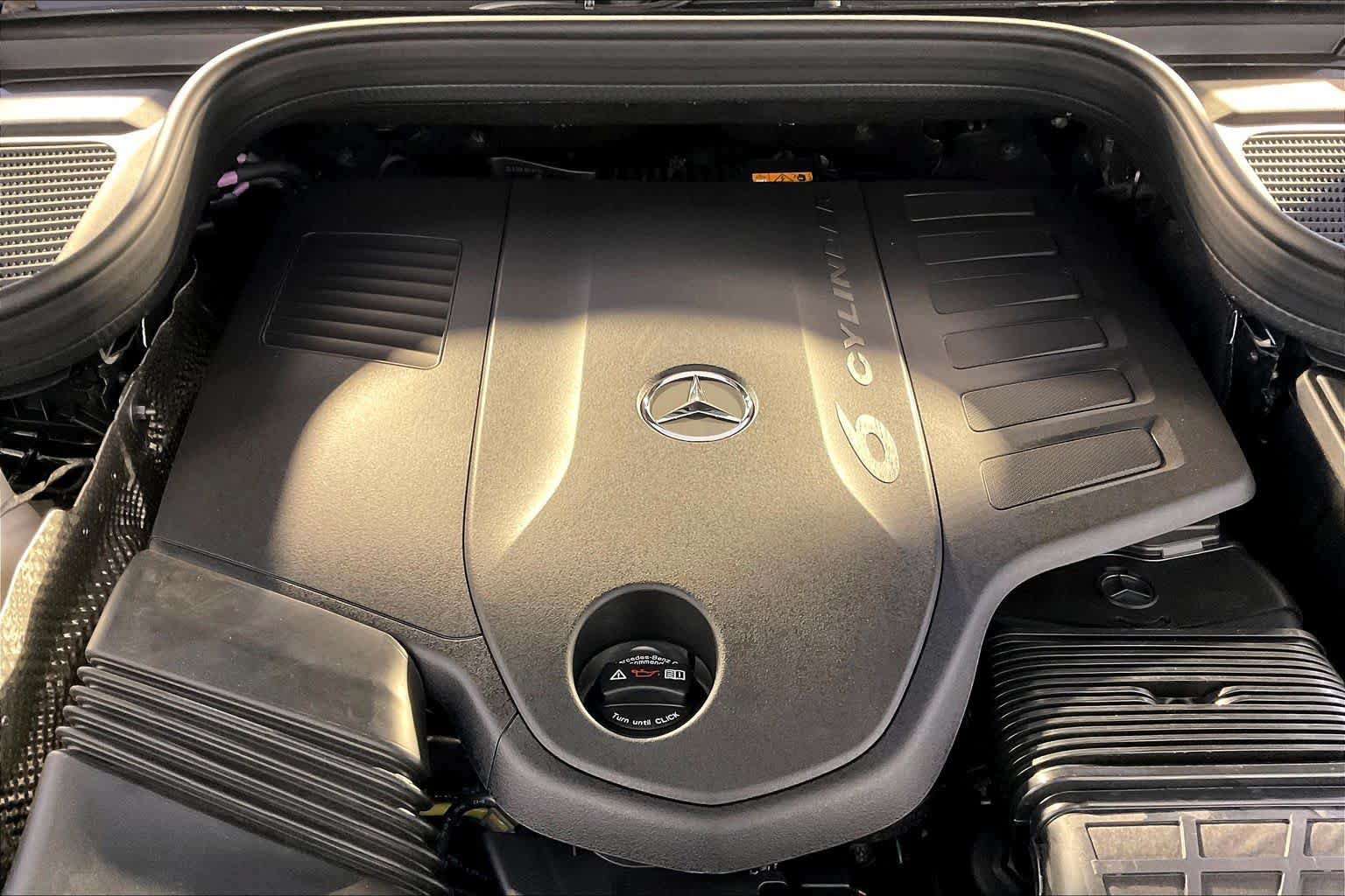 New 2027 Mercedes-Benz GLS 450 4MATIC image 14