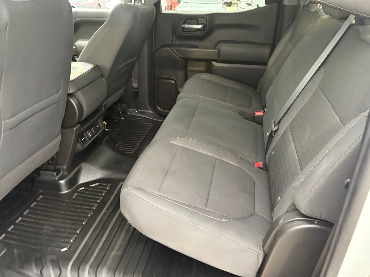 Used 2020 Chevrolet Silverado 1500 LT w/ Convenience Package image 33