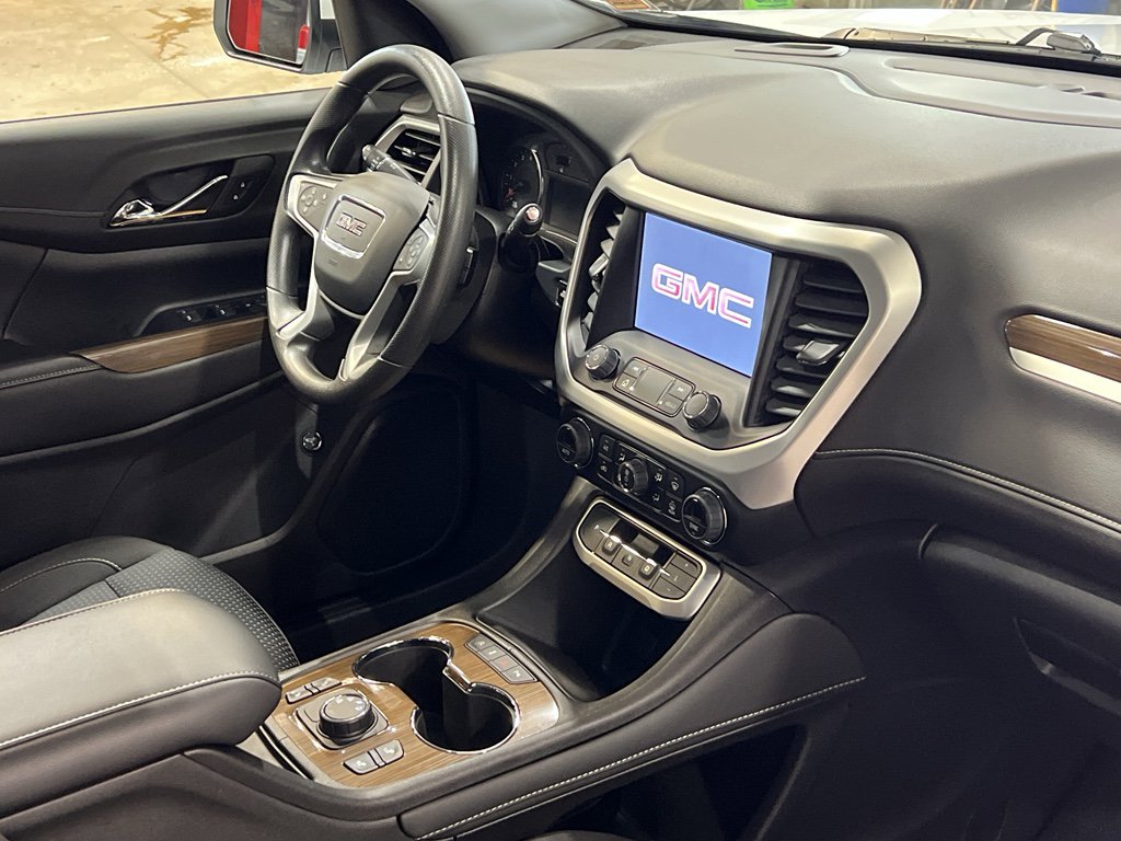 Used 2023 GMC Acadia SLE w/ Driver Convenience Package image 26