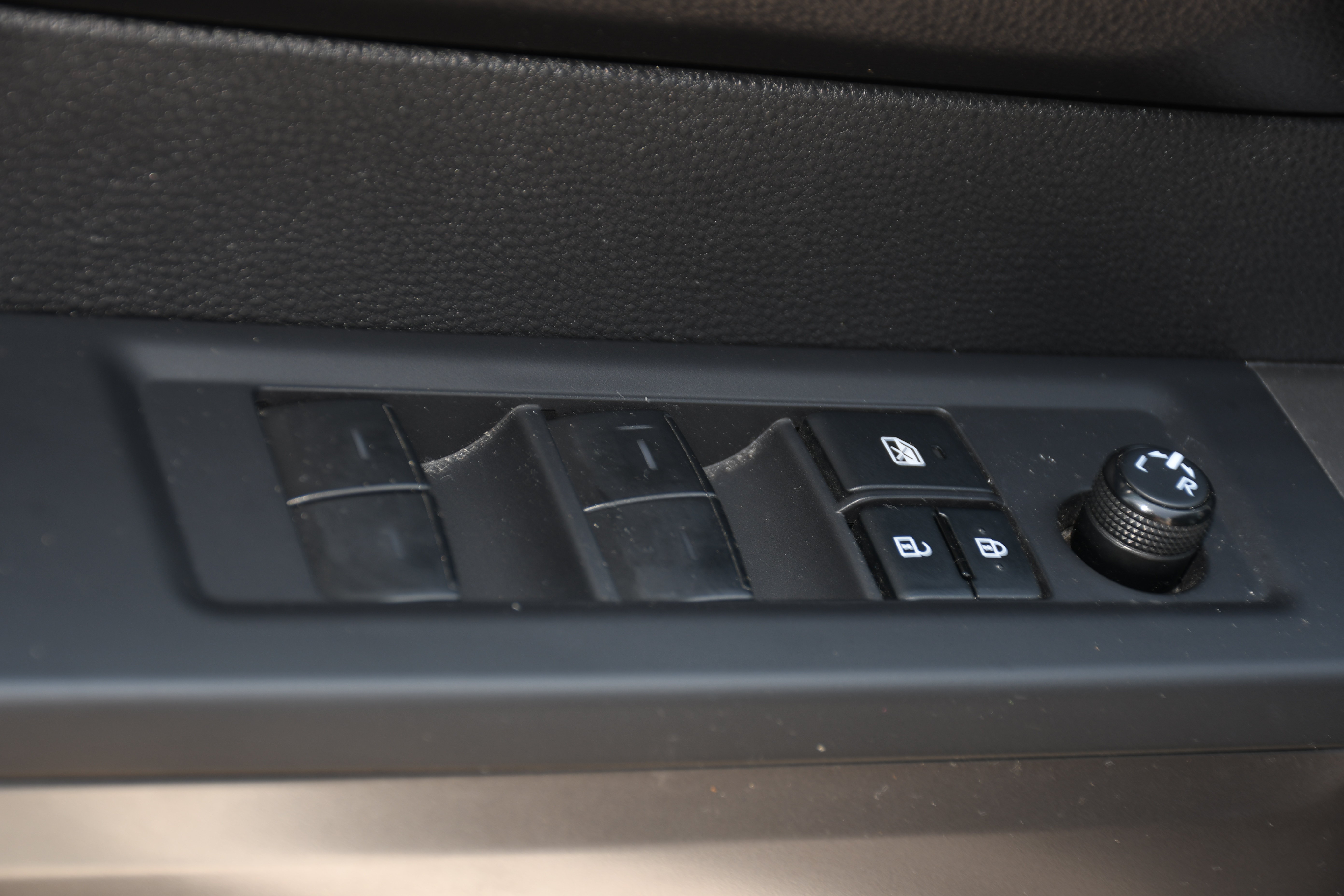 Used 2022 Toyota Tundra SR5 AWD/4WD image 10