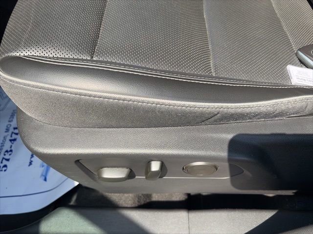 Used 2021 Buick Envision Essence w/ Sport Touring Package FWD image 18