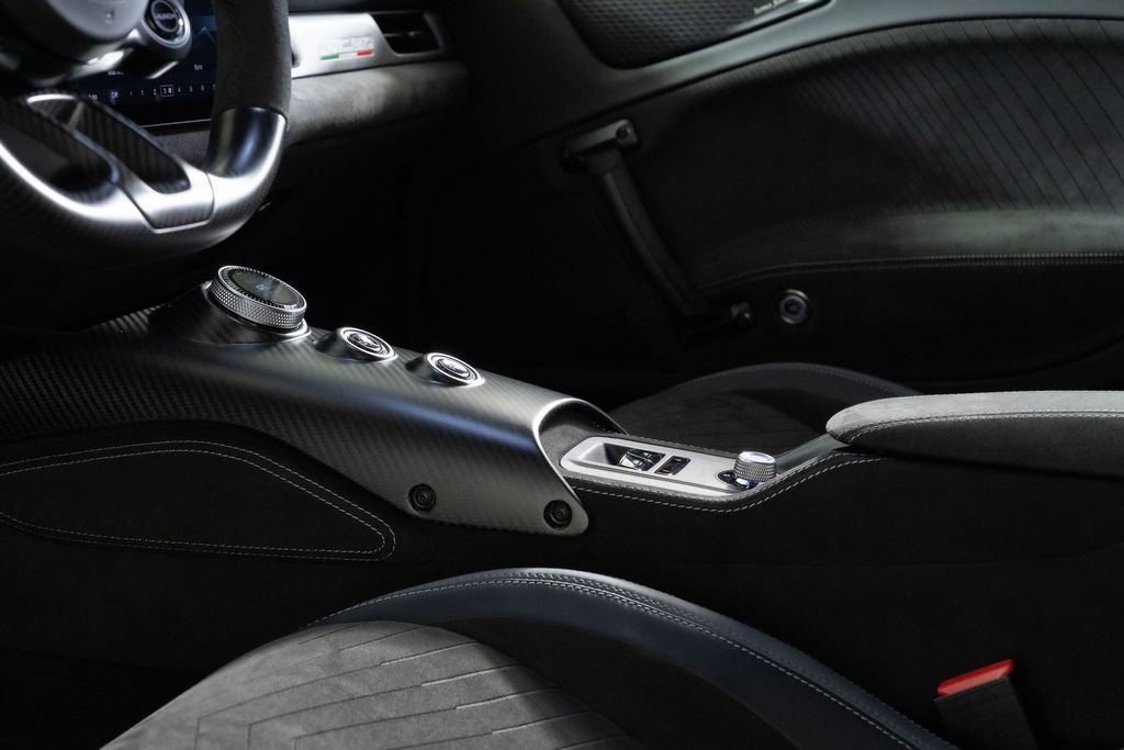 Used 2023 Maserati MC20 Coupe RWD image 6