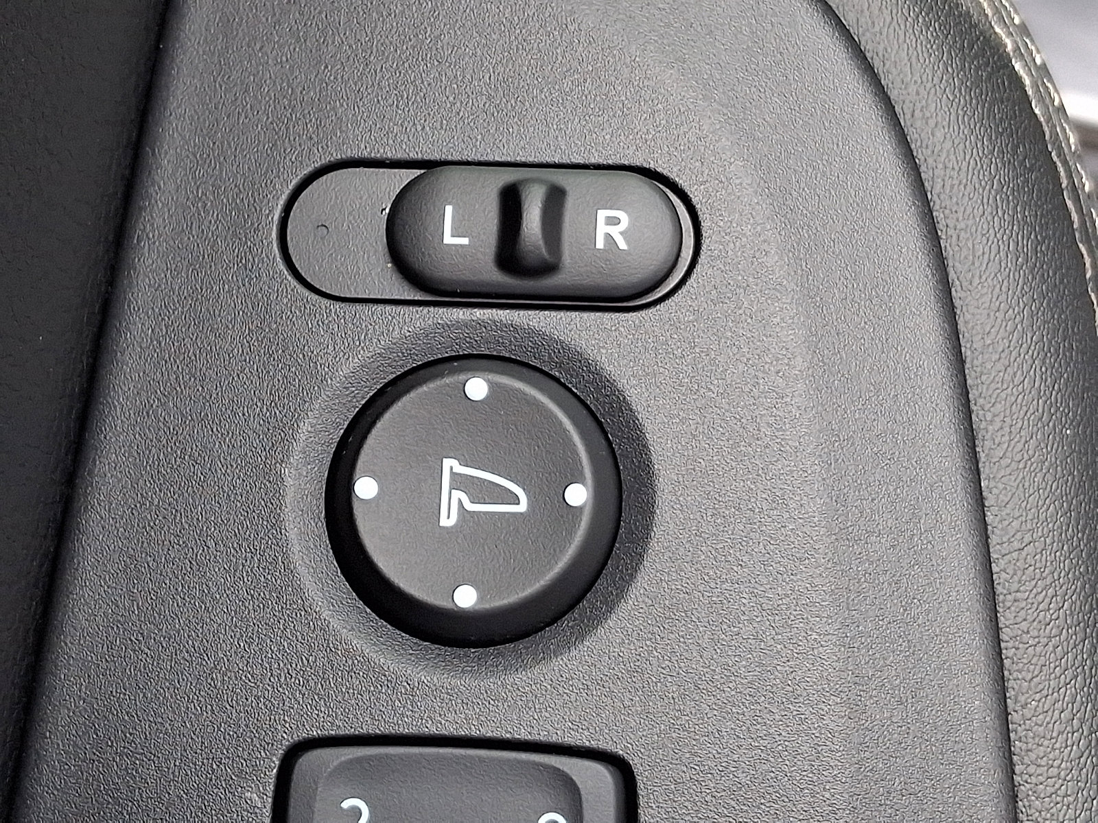 Certified 2024 Honda HR-V LX image 26