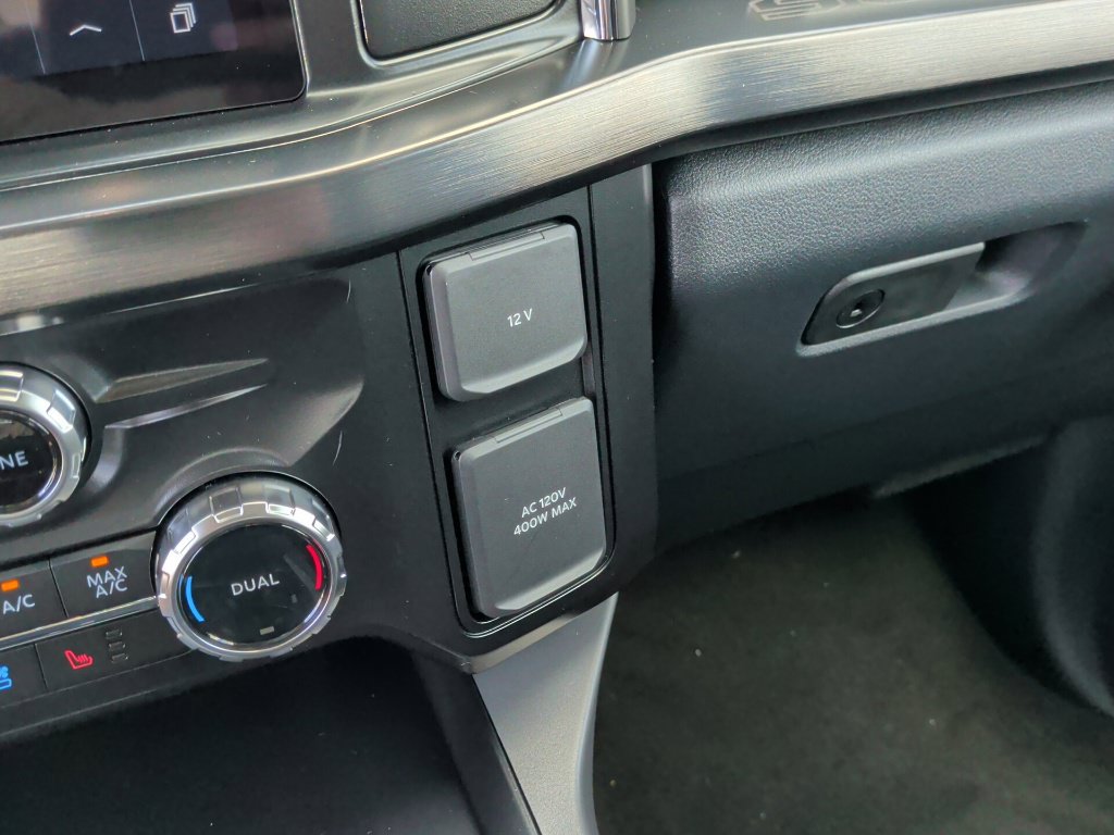 New 2027 Ford F250 Lariat w/ Black Appearance Package AWD/4WD image 31