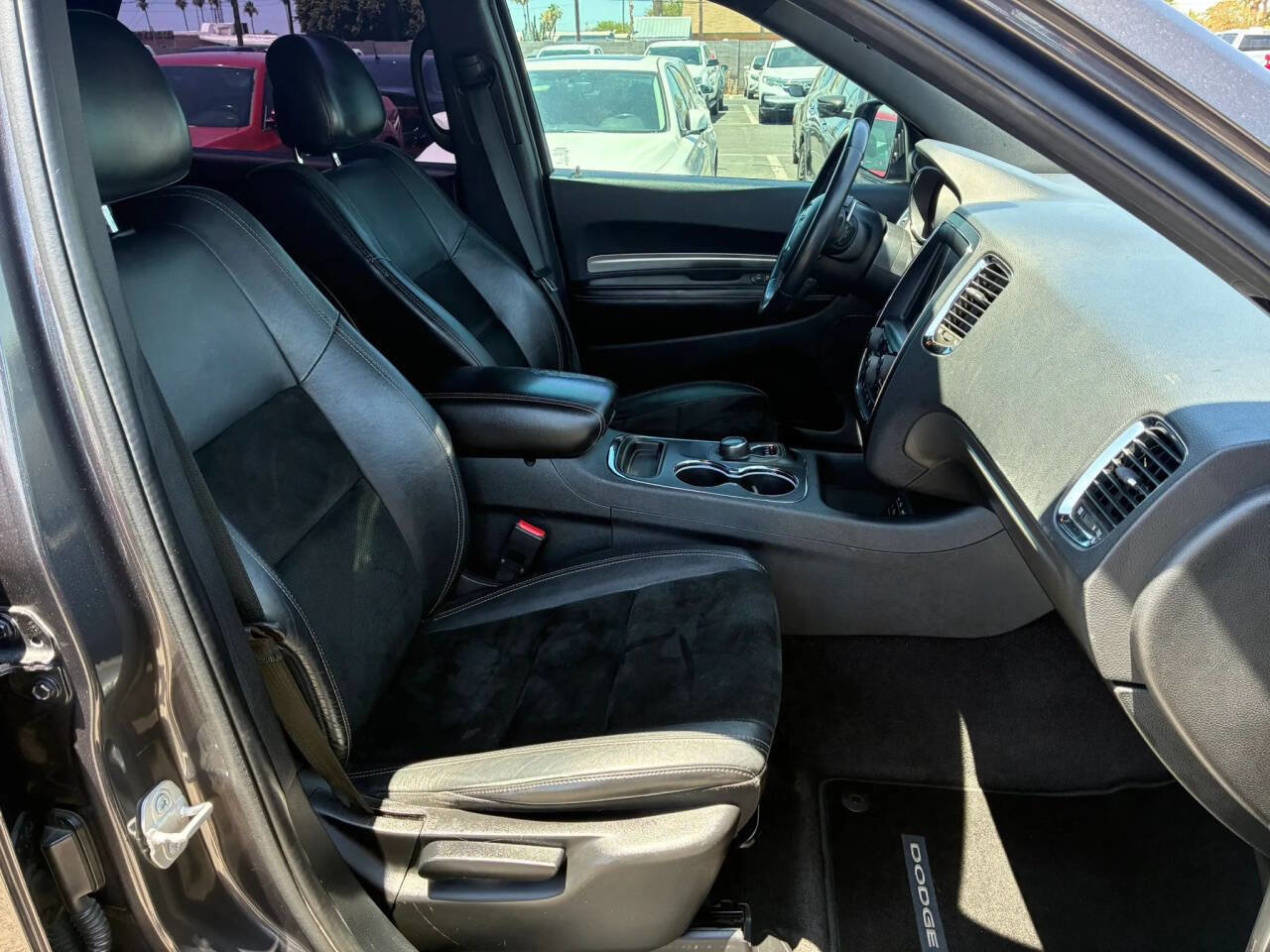 Used 2016 Dodge Durango SXT w/ Blacktop Package RWD image 26
