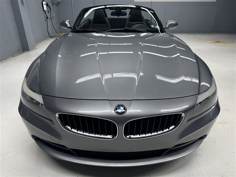Used 2010 BMW Z4 sDrive30i image 7