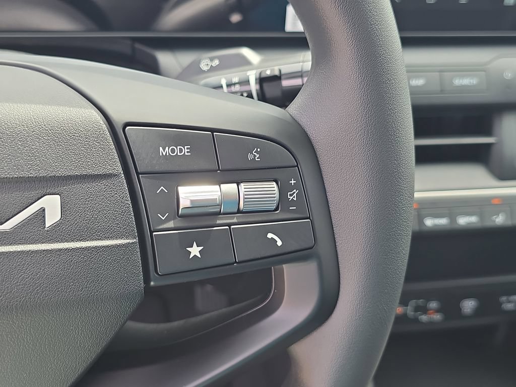 New 2026 Kia K4 FWD image 31