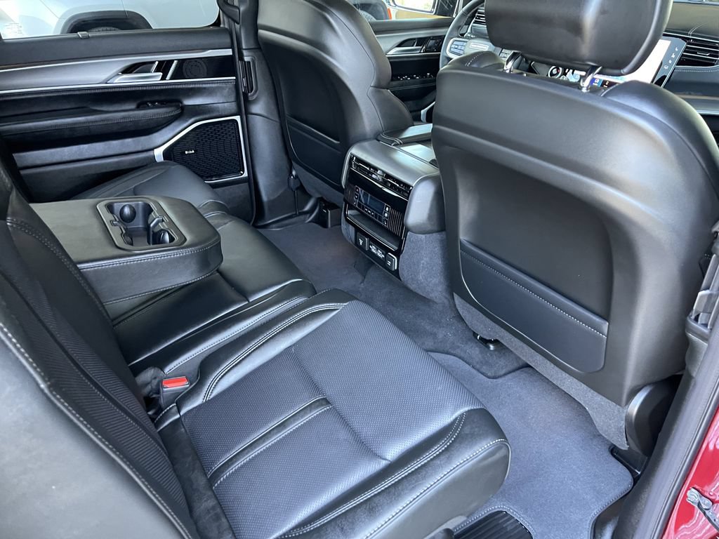 New 2026 Jeep Grand Wagoneer Limited AWD/4WD image 25