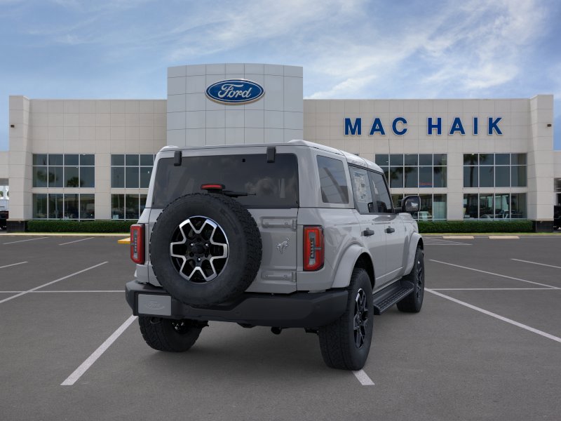 New 2026 Ford Bronco Outer Banks AWD/4WD image 8