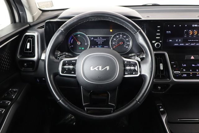 Used 2022 Kia Sorento EX w/ Panoramic Sunroof Package FWD image 7