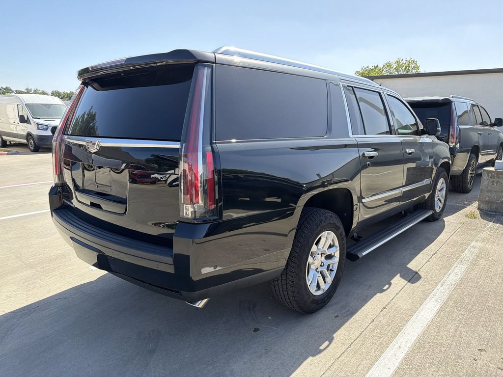 Used 2017 Cadillac Escalade ESV Platinum AWD/4WD image 3