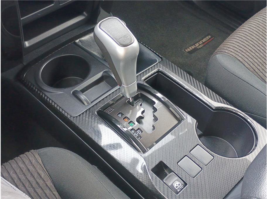 Used 2024 Toyota 4Runner TRD Off-Road image 18