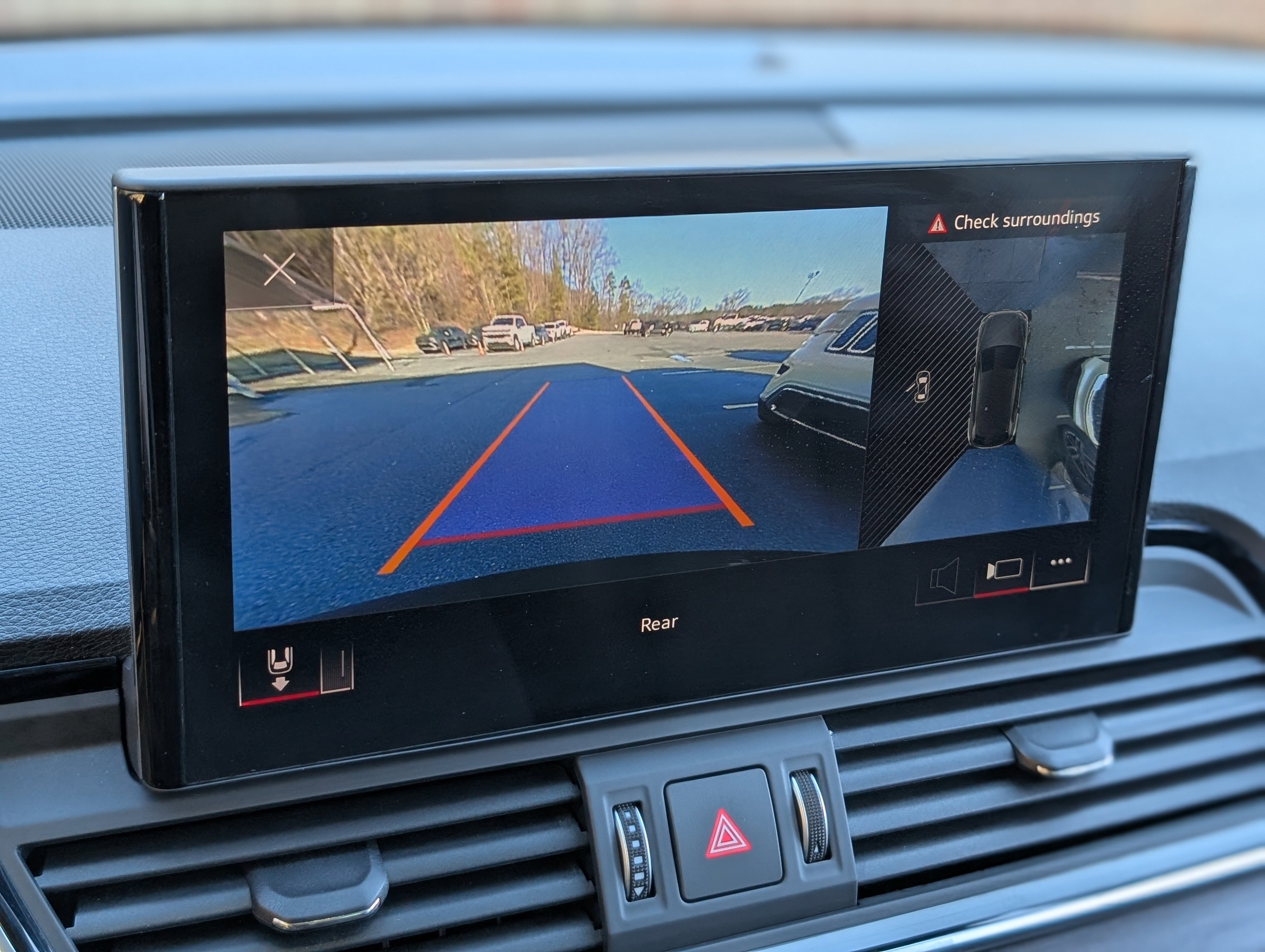 Used 2024 Audi Q5 e Premium Plus w/ Premium Plus Package image 29