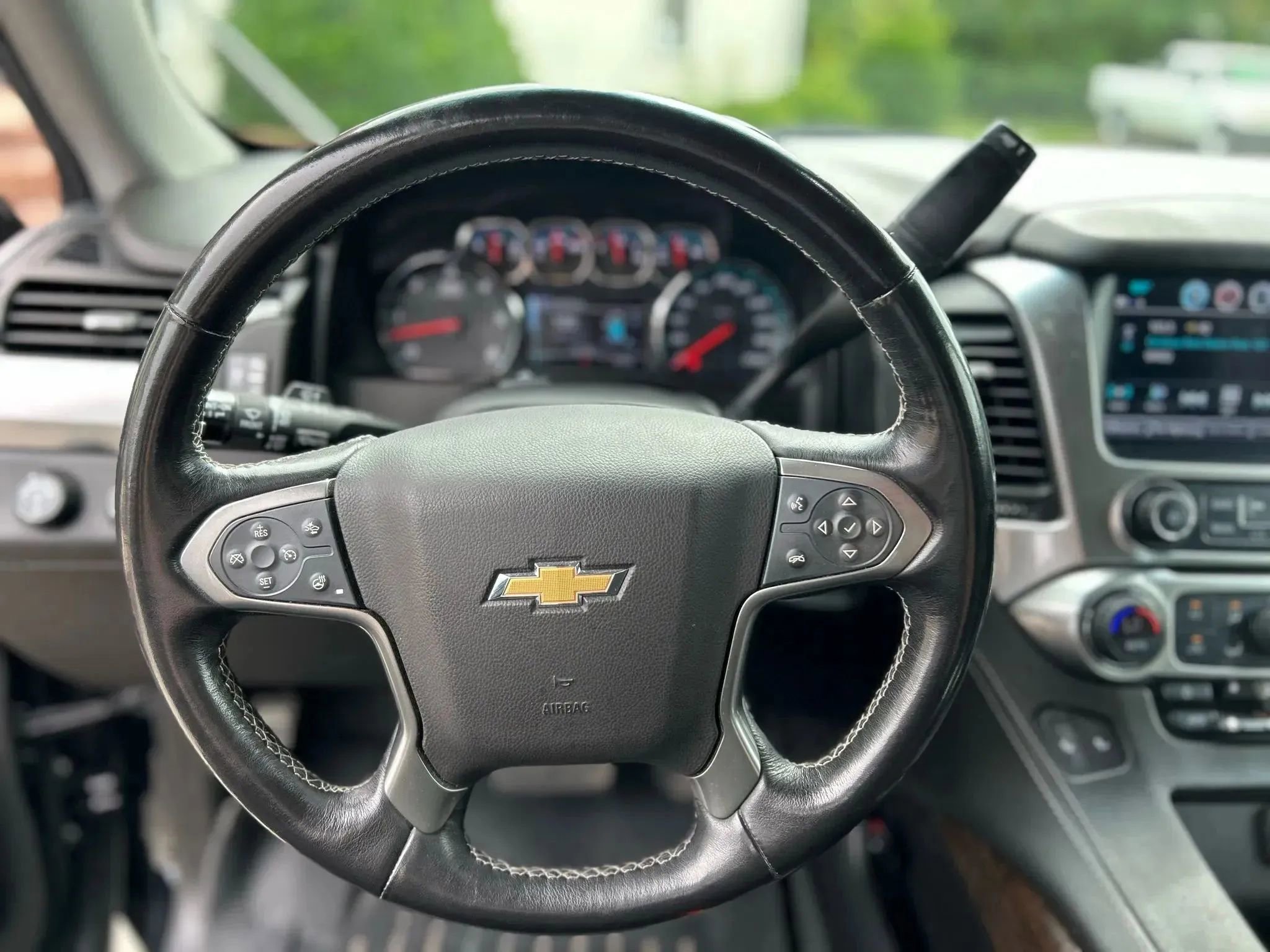 Used 2019 Chevrolet Tahoe LT w/ Luxury Package image 18