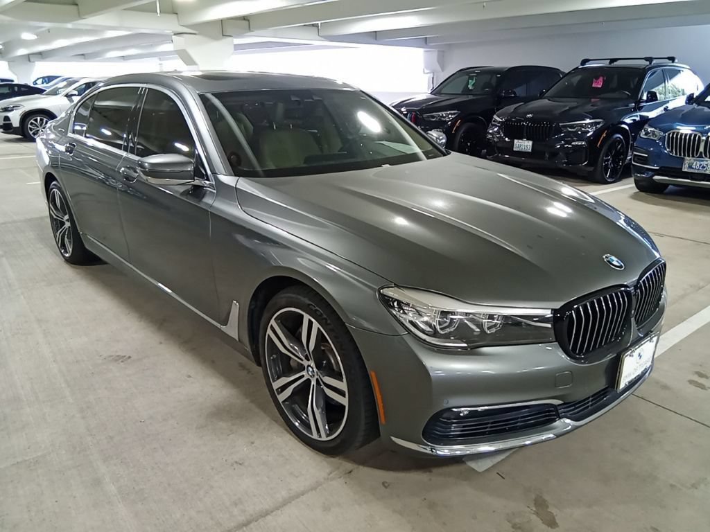 Used 2017 BMW 740i xDrive AWD/4WD image 3