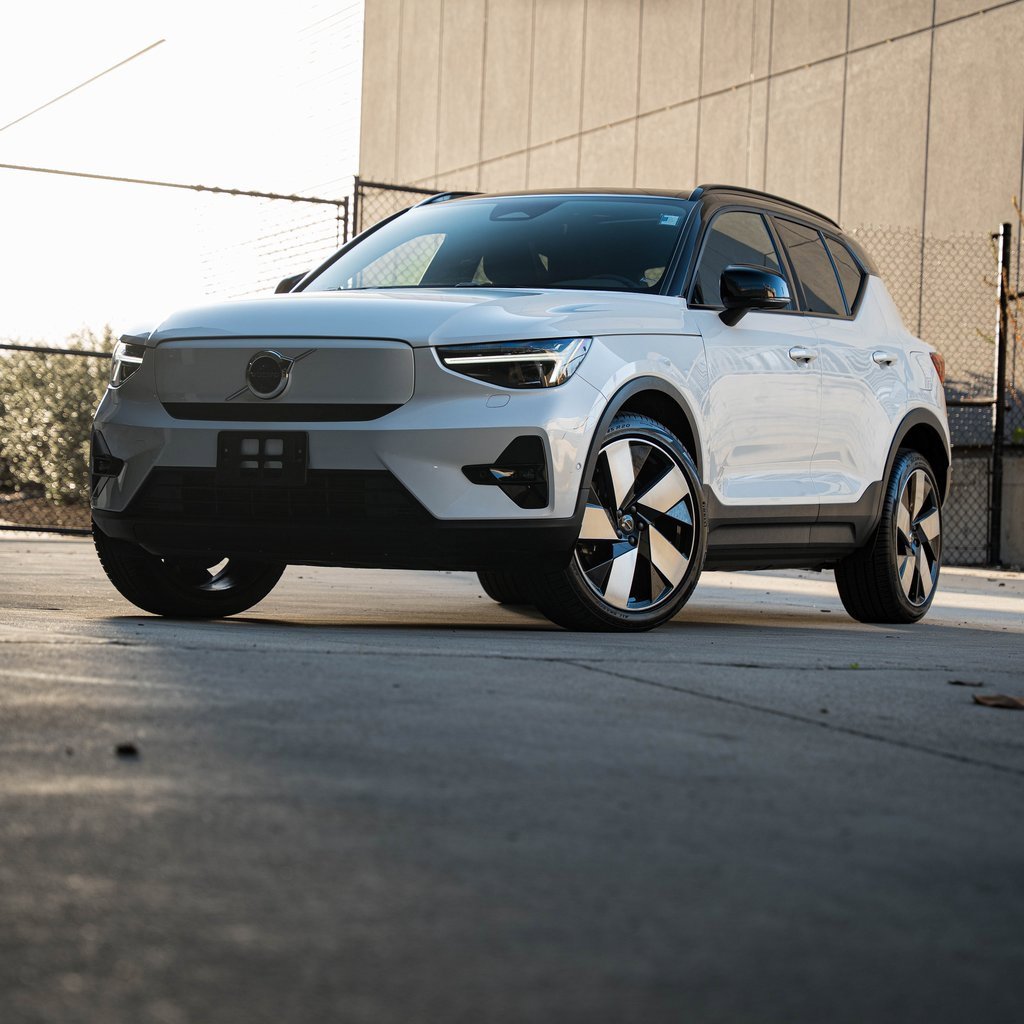 Used 2023 Volvo XC40 Recharge Ultimate