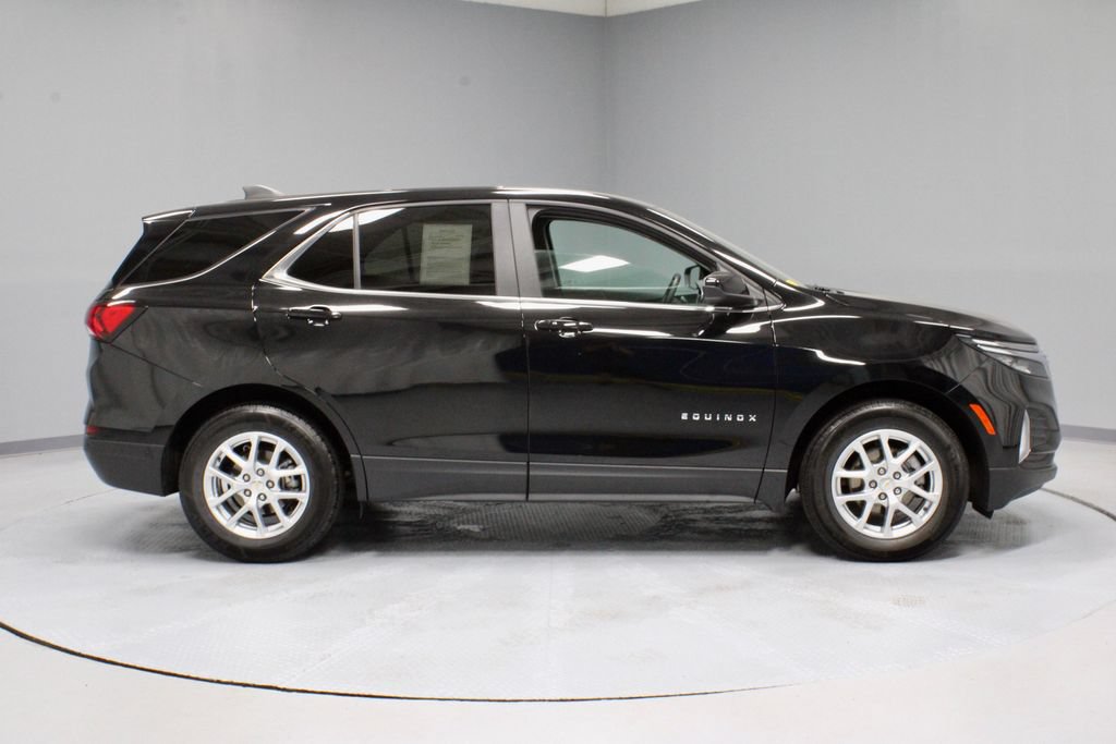 Used 2024 Chevrolet Equinox LT w/ LPO, Floor Liner Package FWD image 12