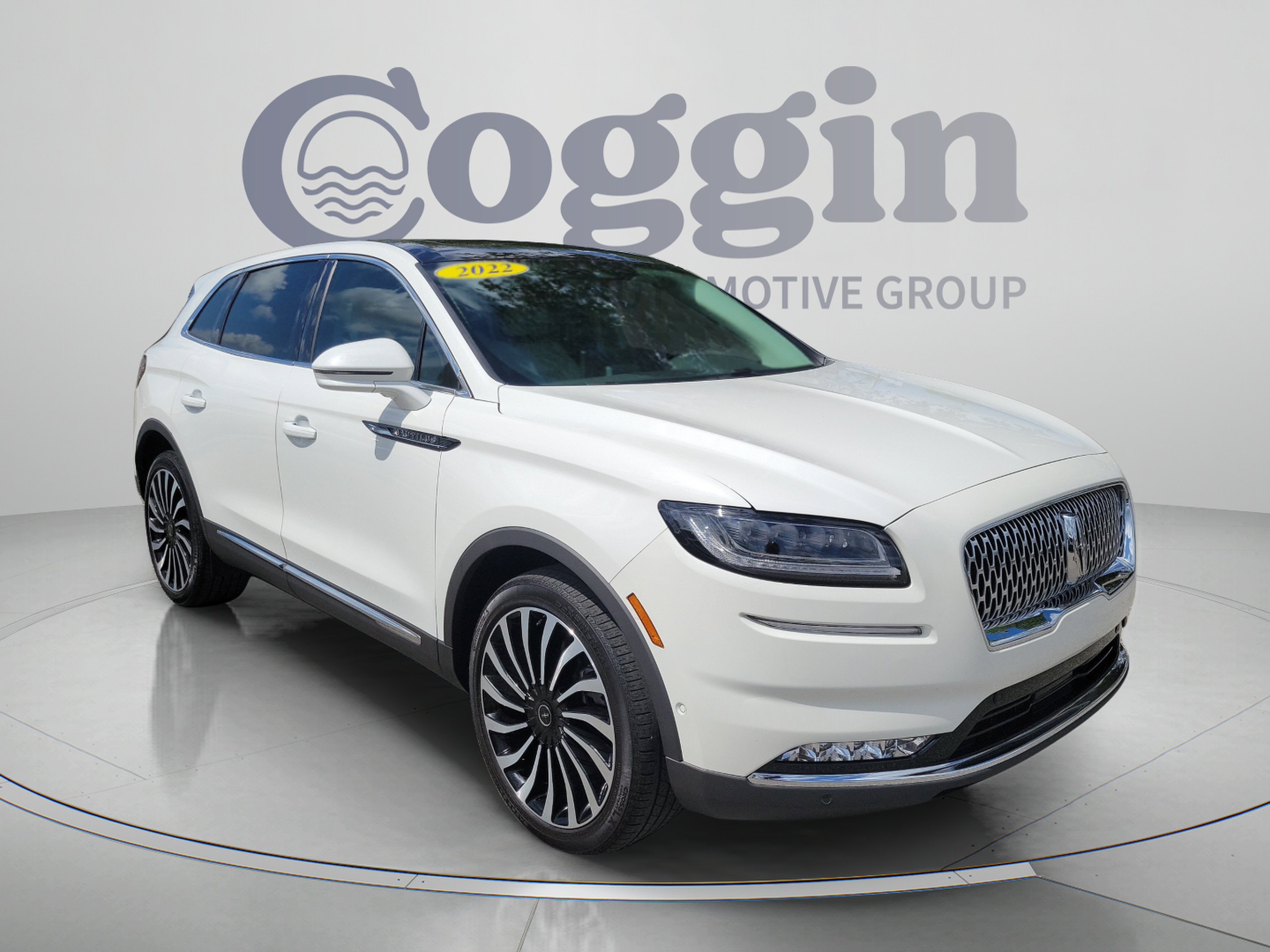 Used 2022 Lincoln Nautilus Black Label w/ Class II Trailer Tow Package AWD/4WD image 4