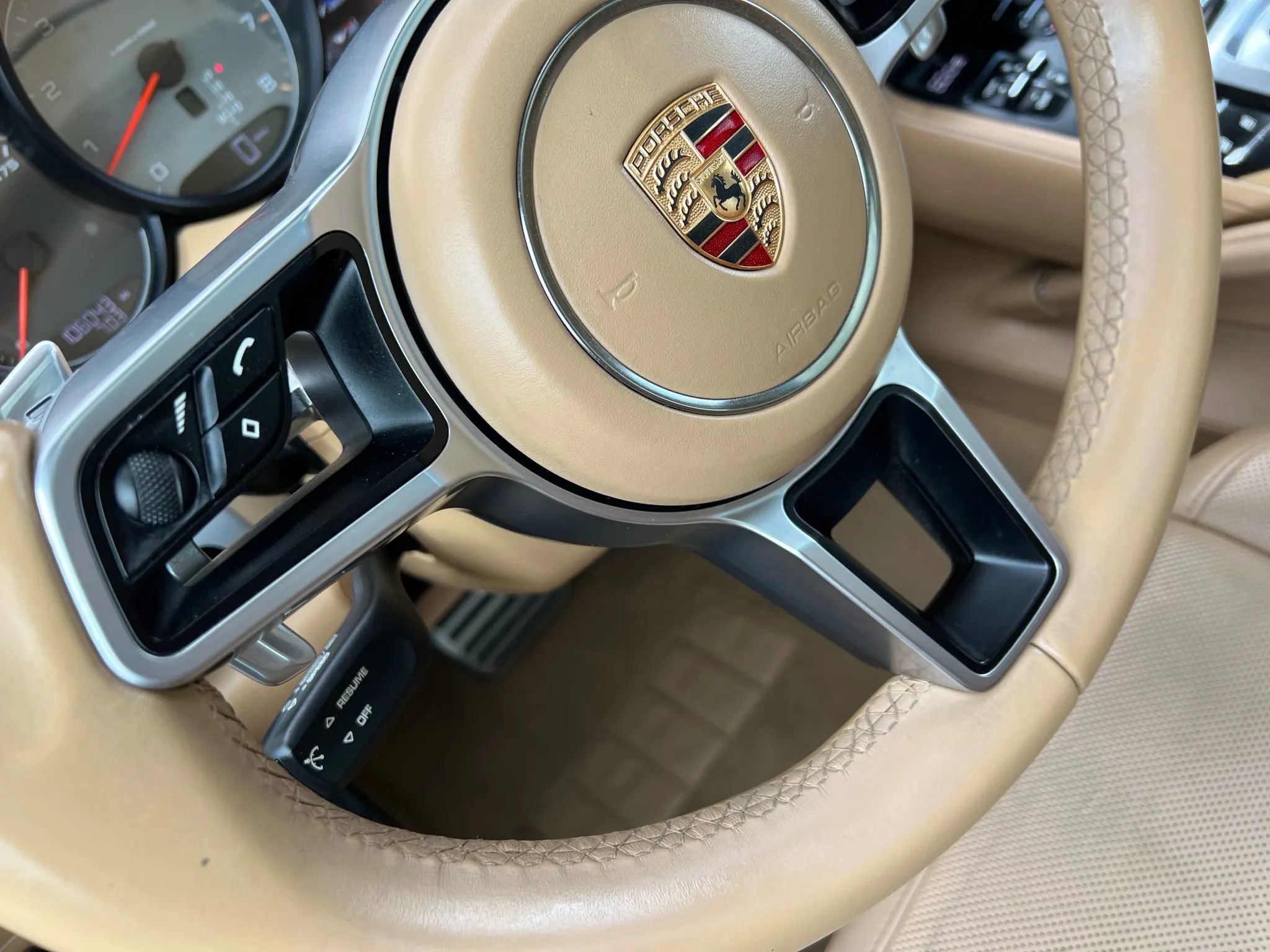 Used 2015 Porsche Cayenne S AWD/4WD image 36