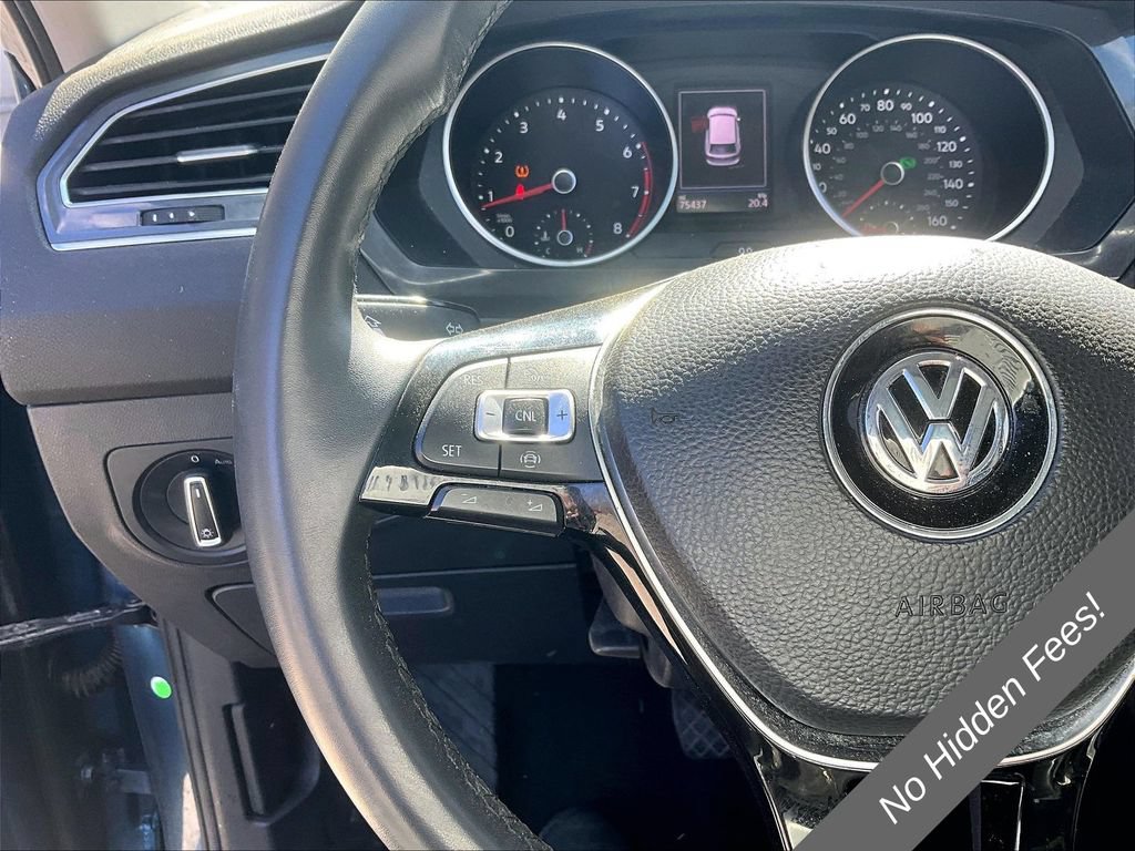 Used 2020 Volkswagen Tiguan SE FWD image 16