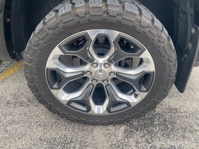 Used 2022 RAM 1500 Limited w/ Body-Colour Bumper Group AWD/4WD image 7