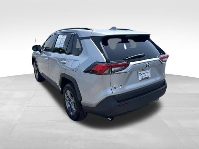 Used 2024 Toyota RAV4 LE AWD/4WD image 3