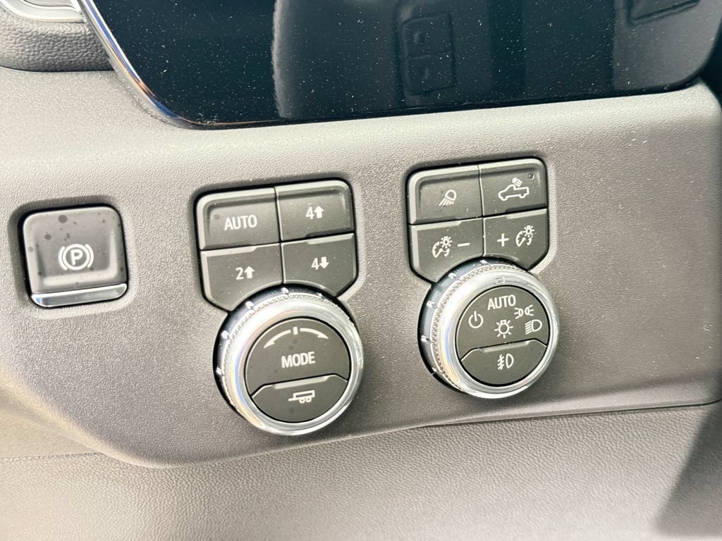 New 2026 GMC Sierra 1500 Elevation w/ Preferred Package AWD/4WD image 18