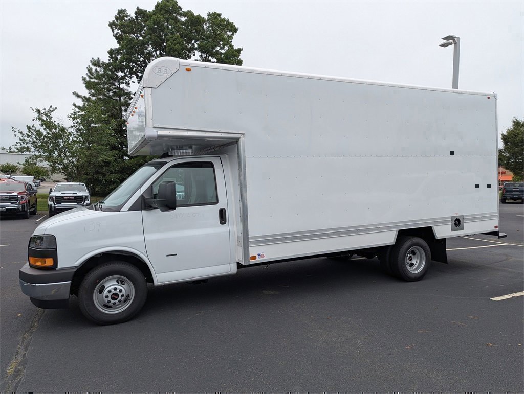 New 2025 GMC Savana 3500 Extended w/ Power Convenience Package image 5