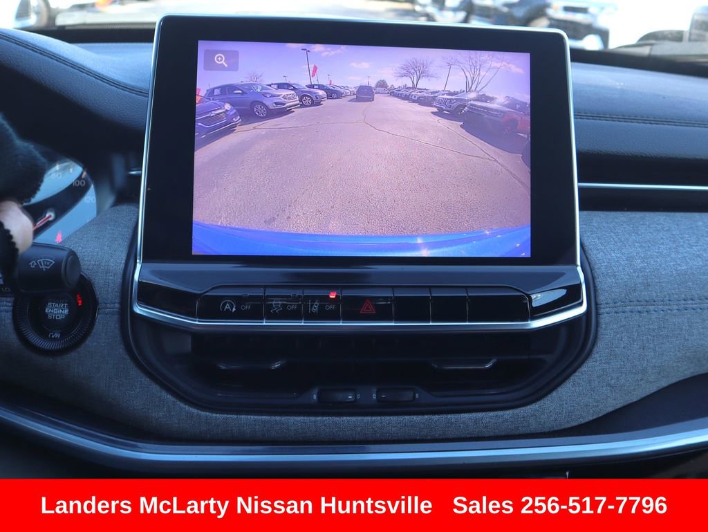 Used 2024 Jeep Compass Sport image 19