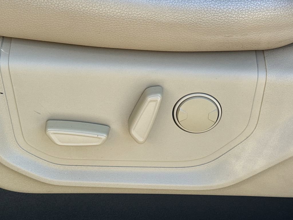 Used 2020 Ford F150 Lariat image 24