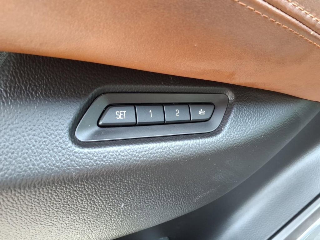 Used 2015 Cadillac Escalade Premium AWD/4WD image 11
