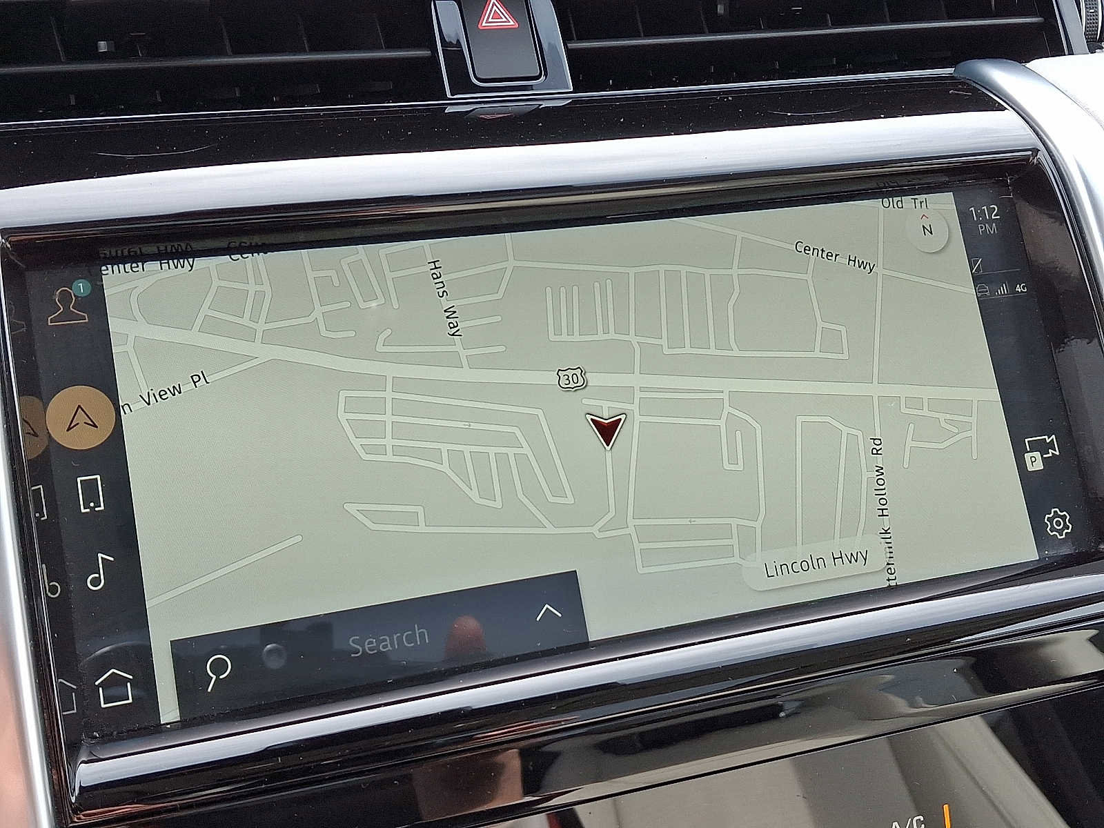 Used 2023 Land Rover Discovery Sport SE image 17