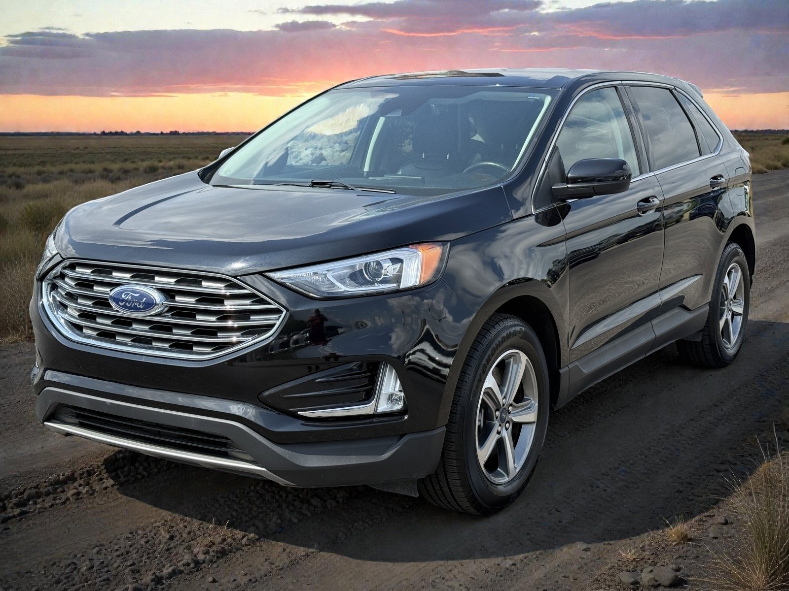 Used 2022 Ford Edge SEL w/ Convenience Package image 3