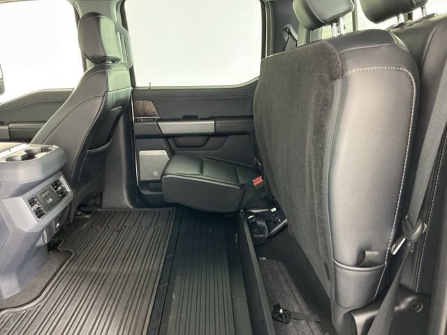 Certified 2024 Ford F350 Lariat w/ Camper Package AWD/4WD image 33