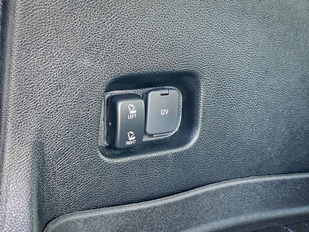 Used 2021 Ford Edge Titanium w/ Class II Trailer Tow Package image 35