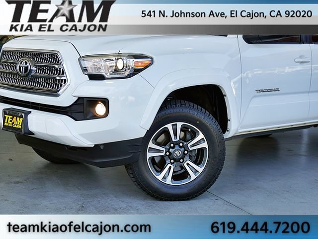 Used 2016 Toyota Tacoma TRD Sport w/ Towing Package RWD image 3