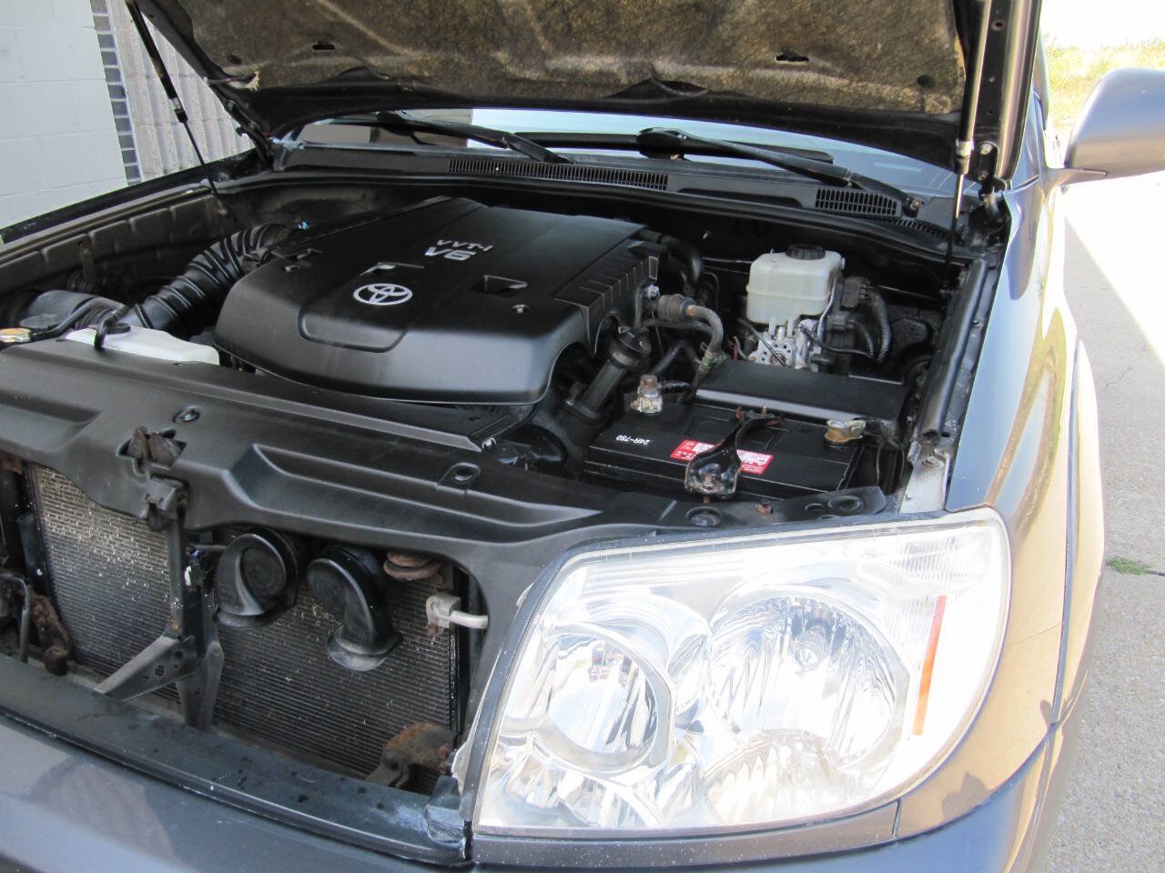 Used 2005 Toyota 4Runner Limited AWD/4WD image 24