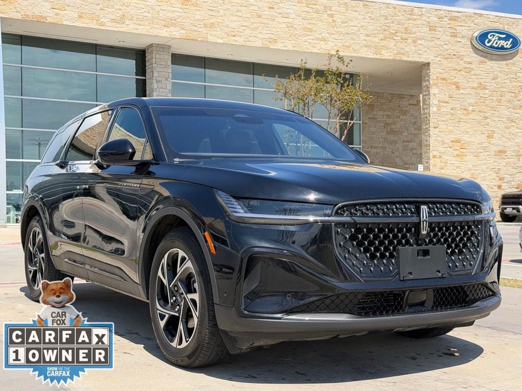 Used 2024 Lincoln Nautilus Premier w/ Jet Appearance Package AWD/4WD image 17