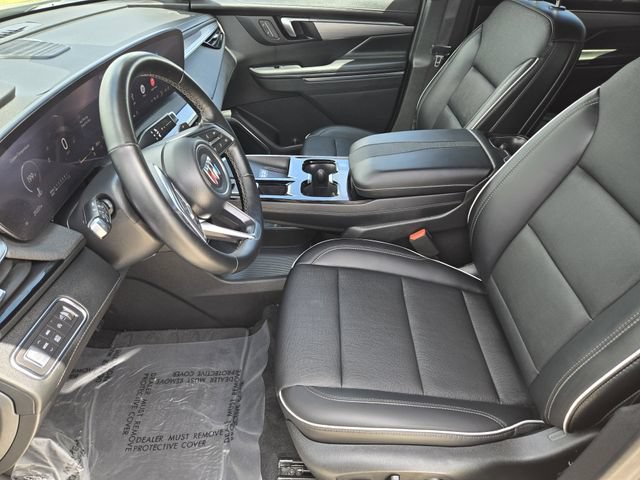 Used 2025 Buick Enclave Preferred AWD/4WD image 13