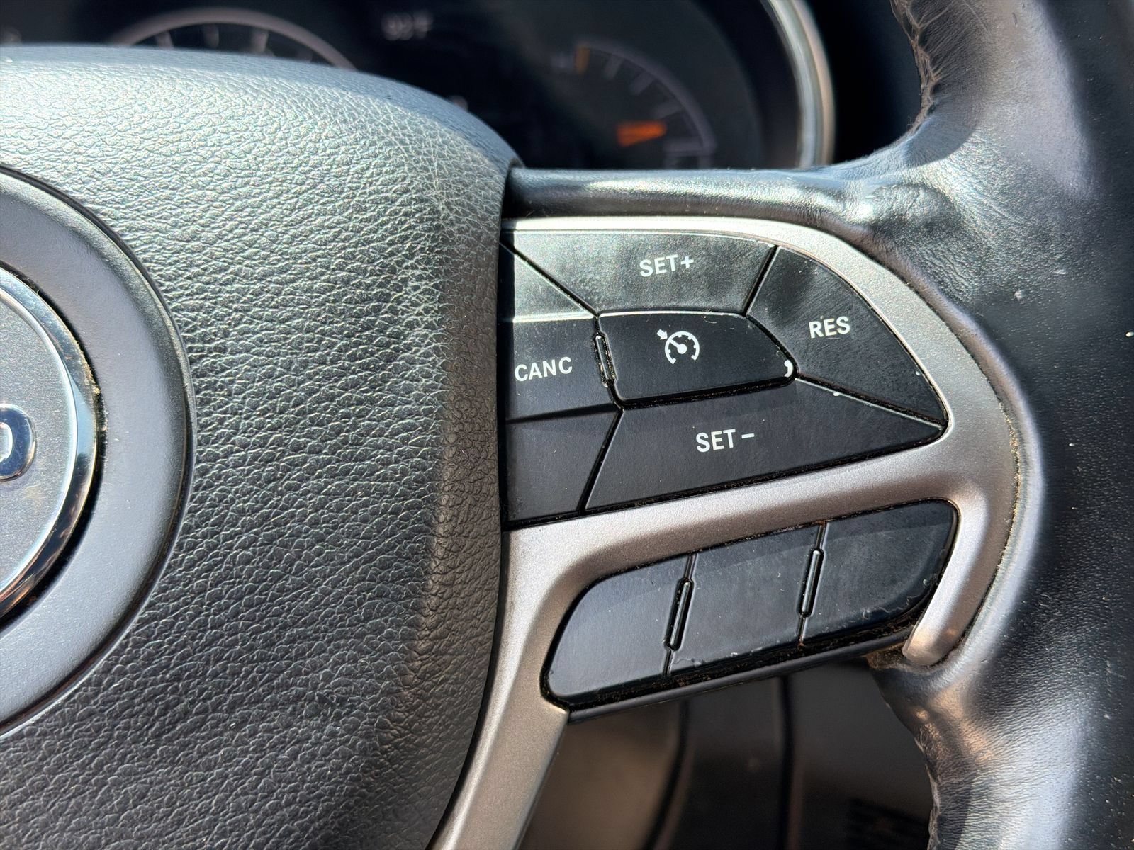 Used 2019 Jeep Grand Cherokee Altitude AWD/4WD image 25